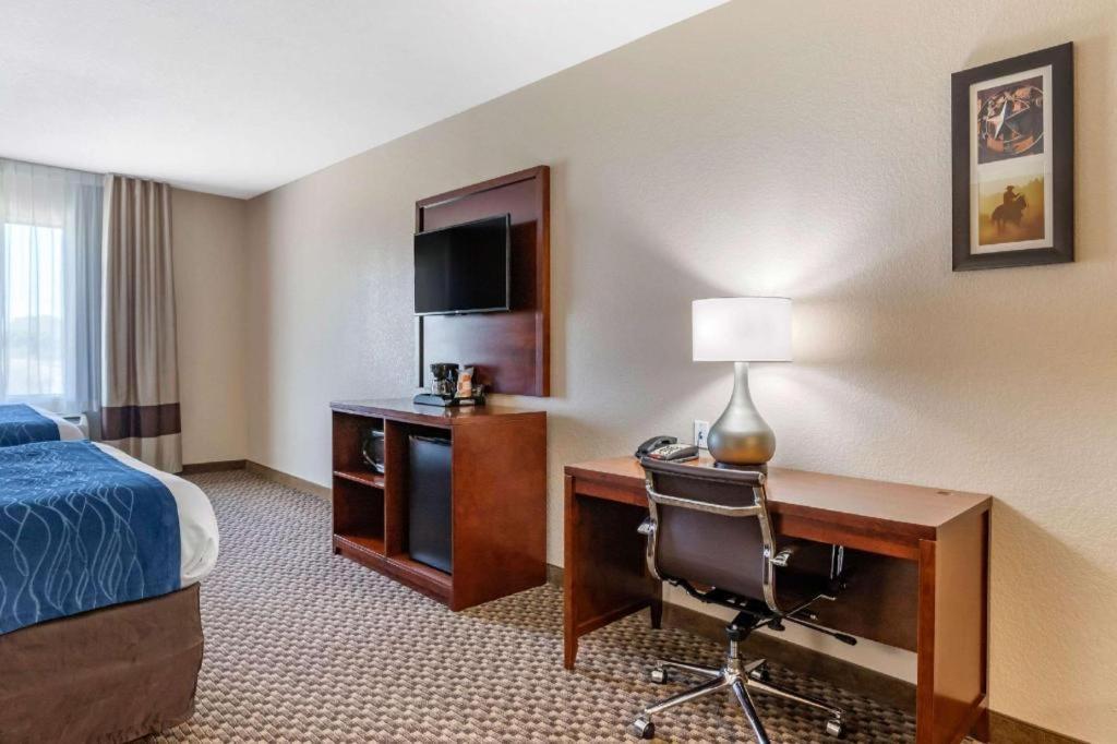 Comfort Inn & Suites Navasota Luaran gambar