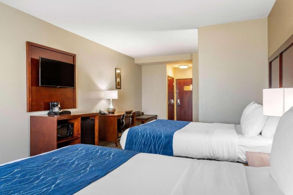 Comfort Inn & Suites Navasota Luaran gambar